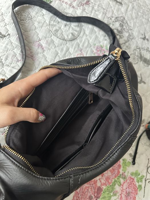 Нова черна средна чанта +подарък