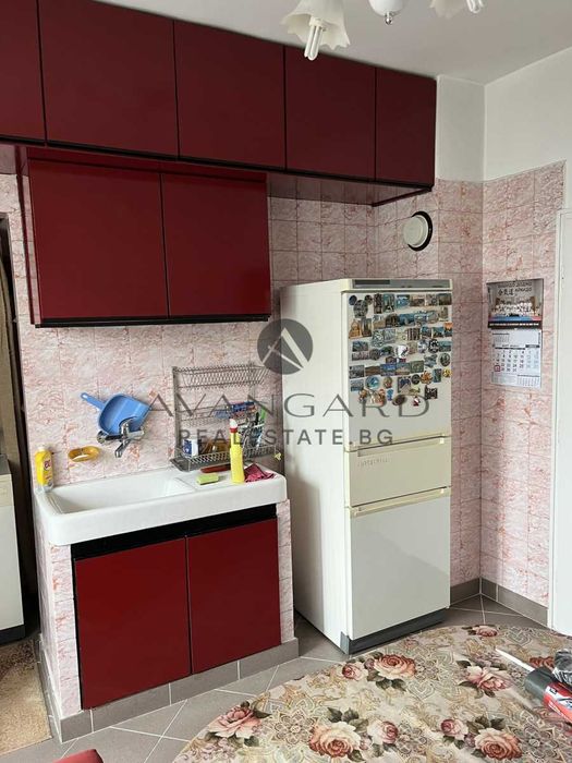 Продава се Тристаен апартамент в Пловдив, Кючук Париж - 82 кв.м за 1991 €/кв.м - Снимка #4