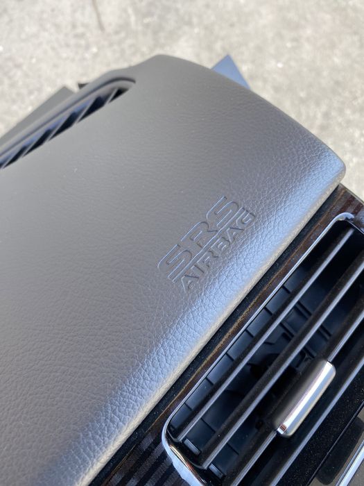 Plansa bord Mitsubishi Outlander
