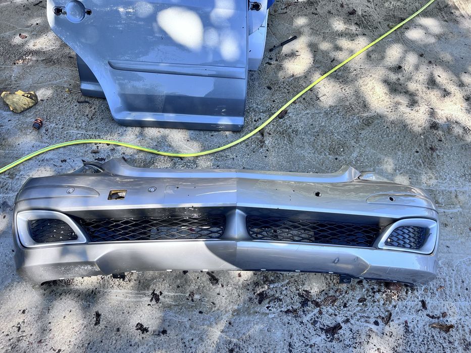 Предна броня за mercedes r-klasse / Р-класа