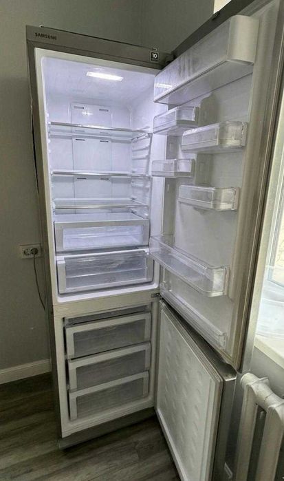 Холодильник Самсунг