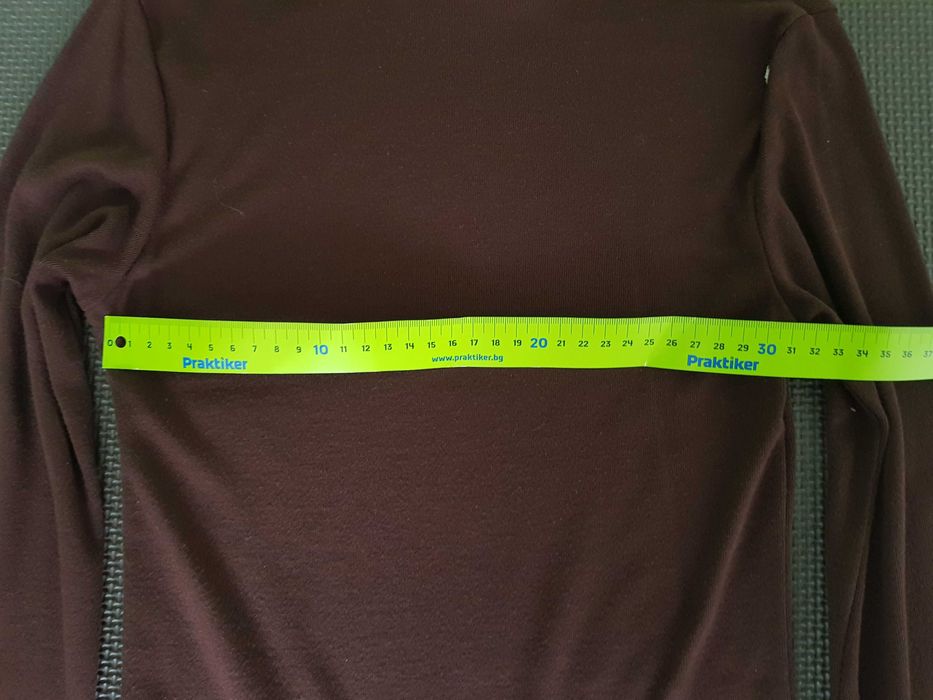 Bershka Къса Рокля с Дълги Ръкави