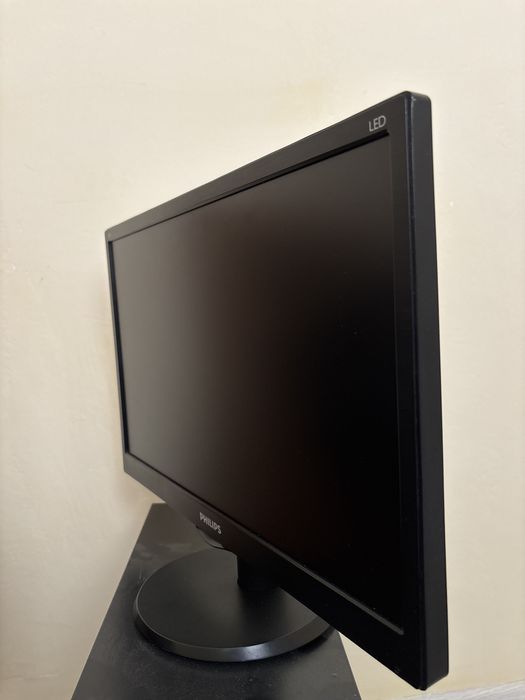 Монитор  Philips