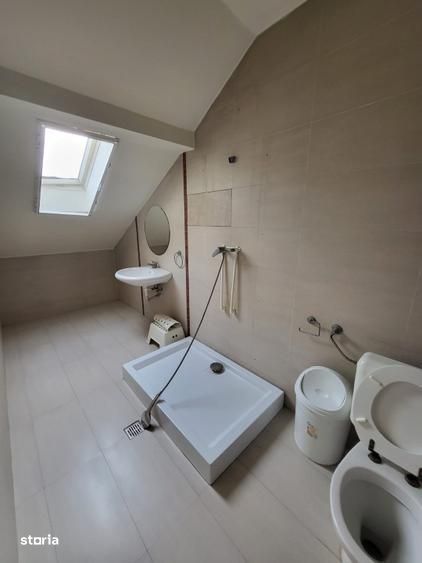 Vilă Spațioasă Tunari | Zonă Centrală | 6 Camere | 5 Băi |