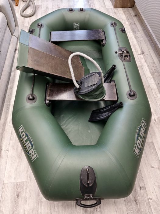 Продам лодку колибри 240