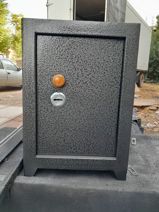 Seyf 230.000 sumdan boshla