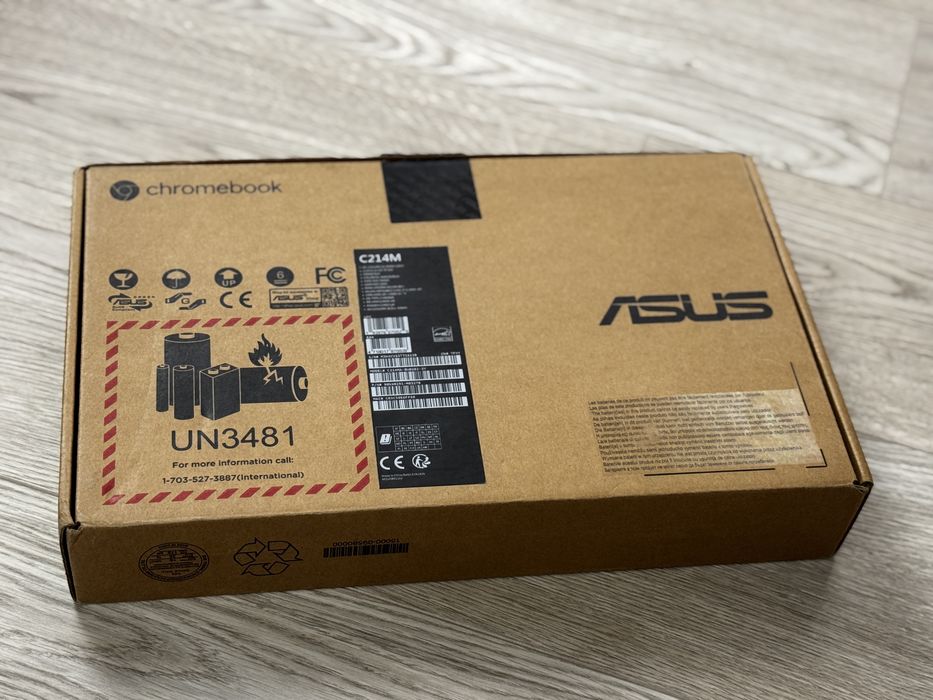 Asus Chromebook C214M