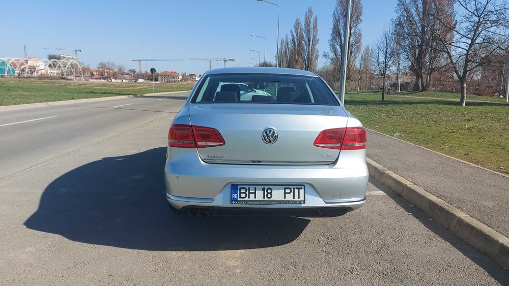 VOLKSWAGEN Passat 2012 — imagine 11