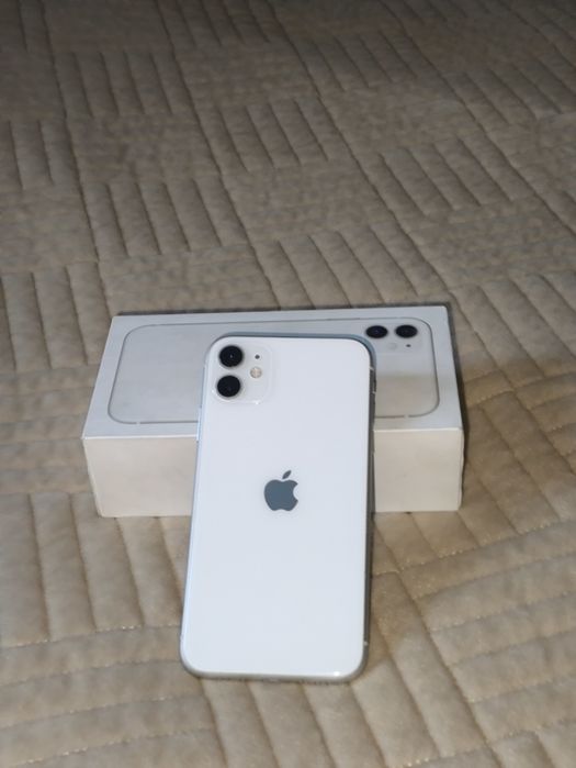 iPhone 11 в отличном состоянии