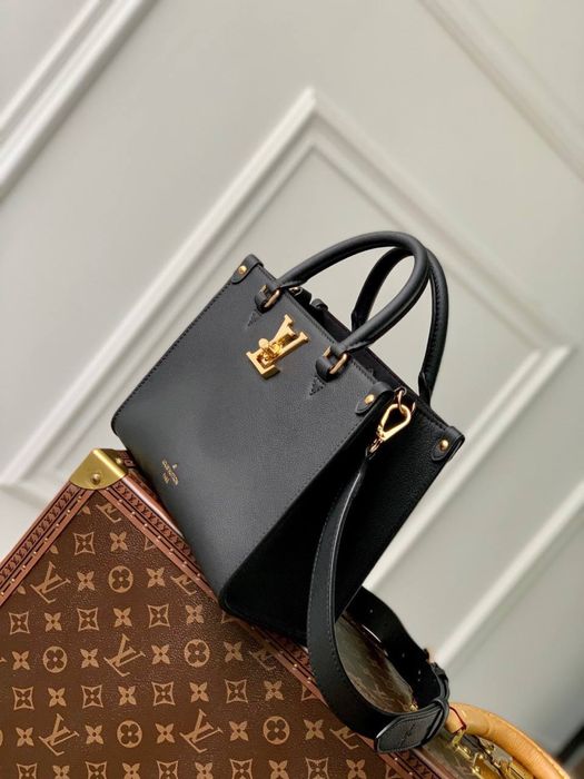 Geanta Louis Vuitton Lock&Go