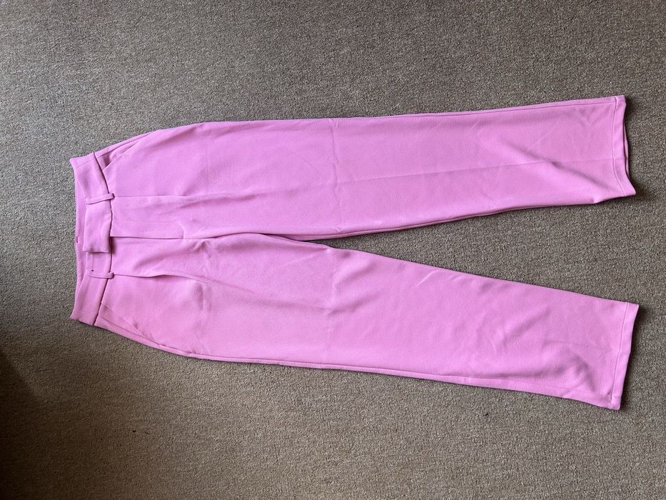 Поличка Bershka