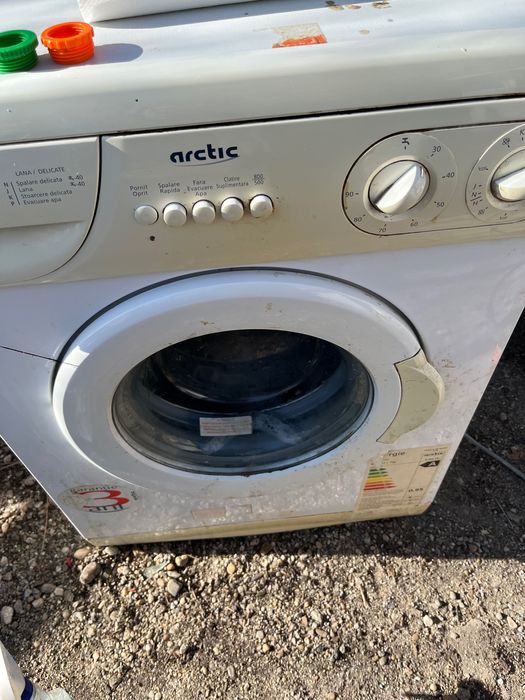 Masina de spalat Arctic state impecabilă