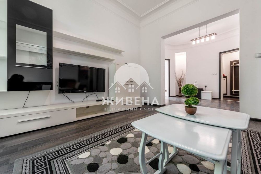 Отдавам под наем 3-стаен апартамент, Идеален център, Варна