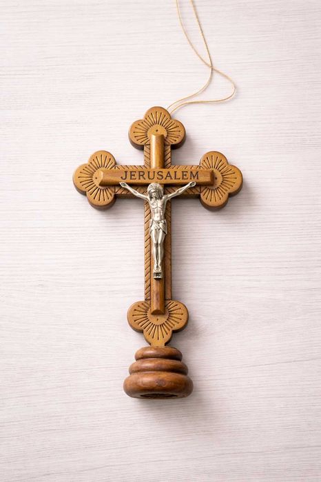 Cruce religioasă din Ierusalim  lemn maslin, piesă vintage (’80–’90)