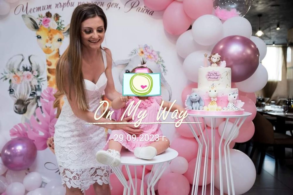 Бяла официална рокля с дантела