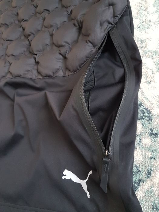 Vesta noua originala Puma NeverRunBack S