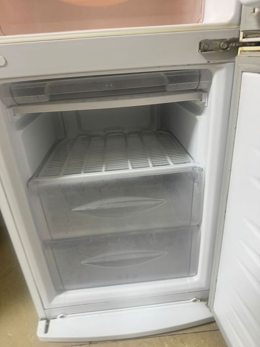 Продам холодильник  LG