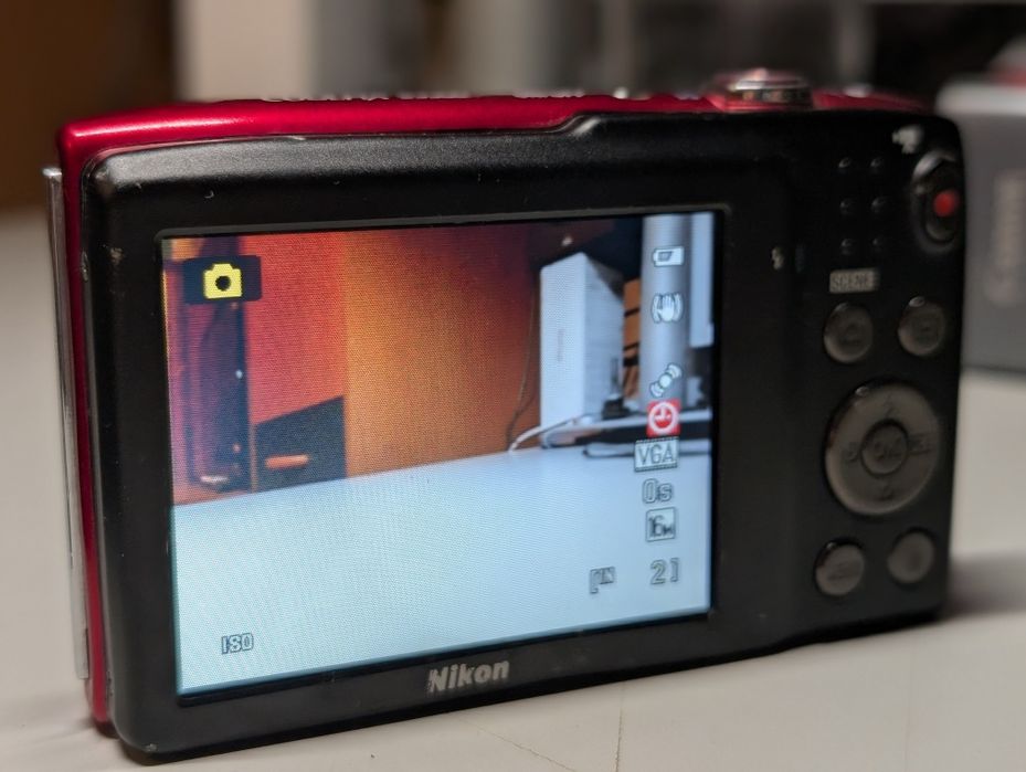 Apart Foto Nikon Coolpix S3300/S3000