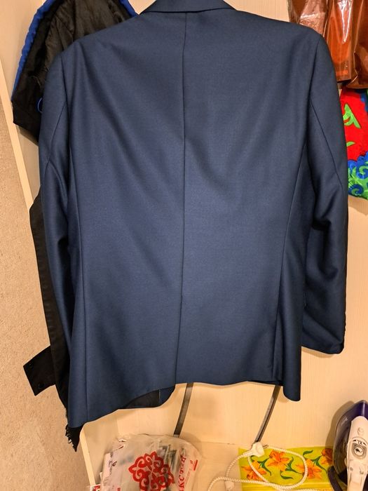 Продам костюм синий