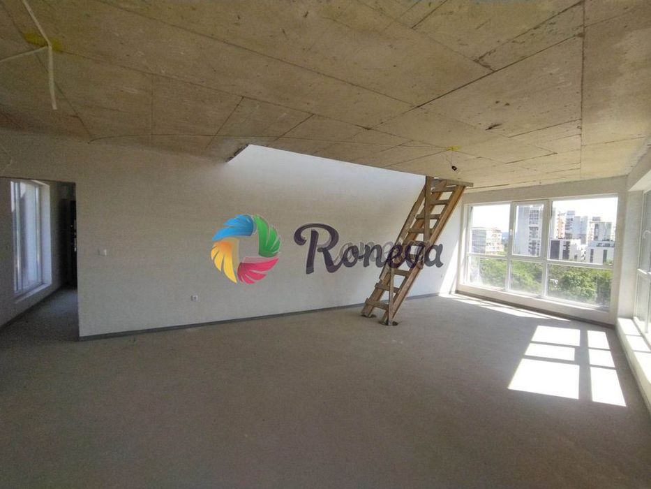 Продава се Двустаен апартамент в Варна, Възраждане 1 - 156 кв.м за 409 €/кв.м - Снимка #2