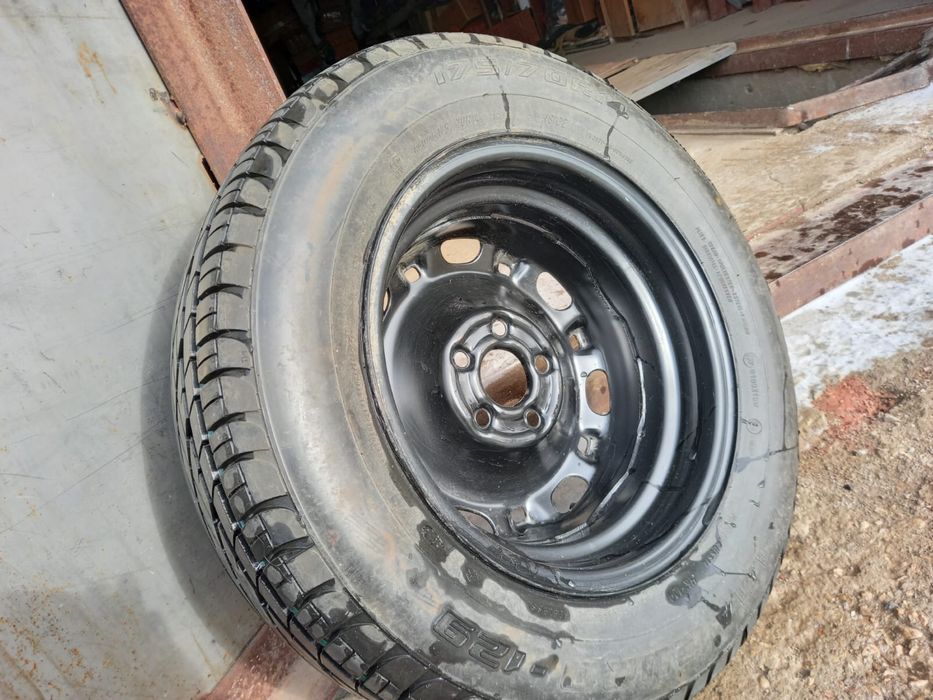 Продам шину запаску R14