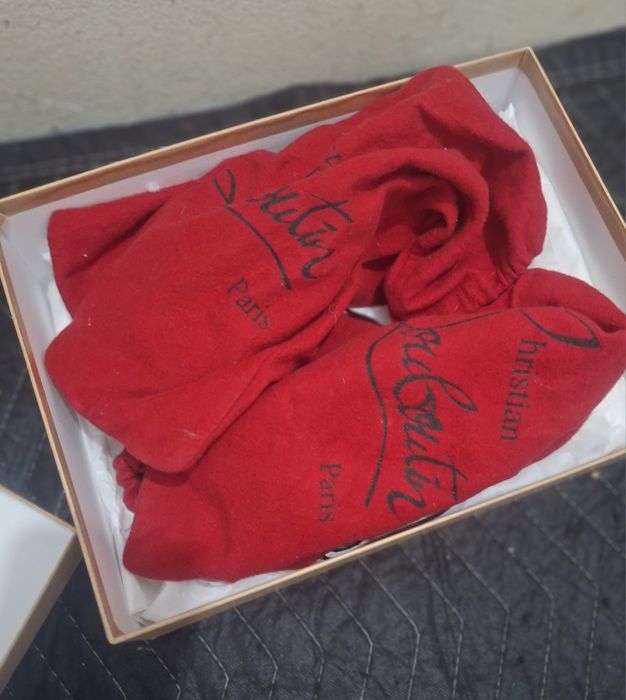 Pantofi Cristian Louboutin pentru fete stilate nr 38