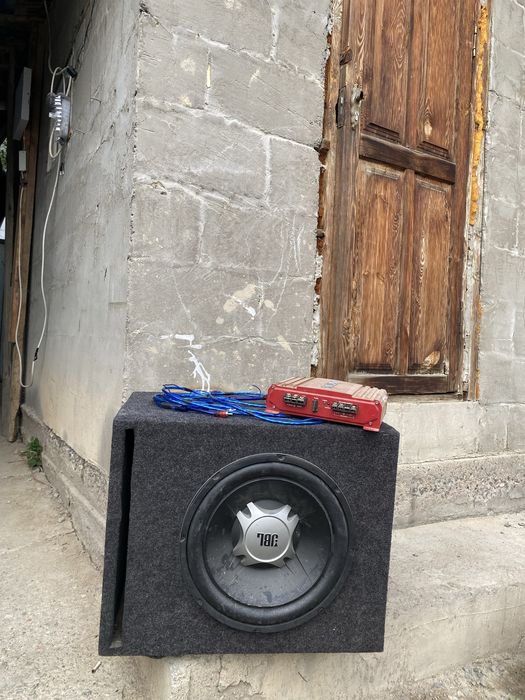 Продаеться сабуфер