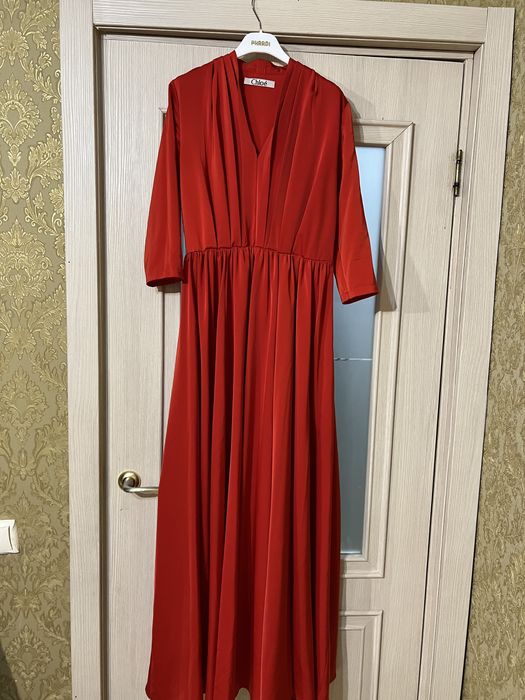 Вечернее платье