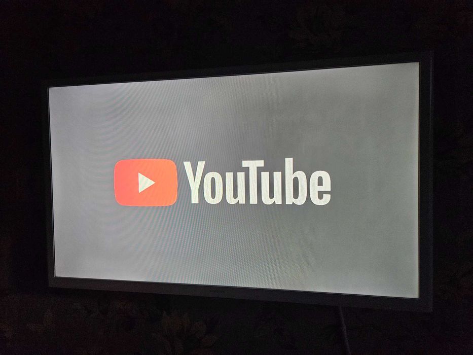 Samsung 32 инча доста эапаэен