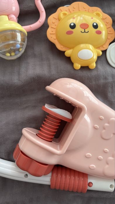 Мобиль, подвесные игрушки, колыбель