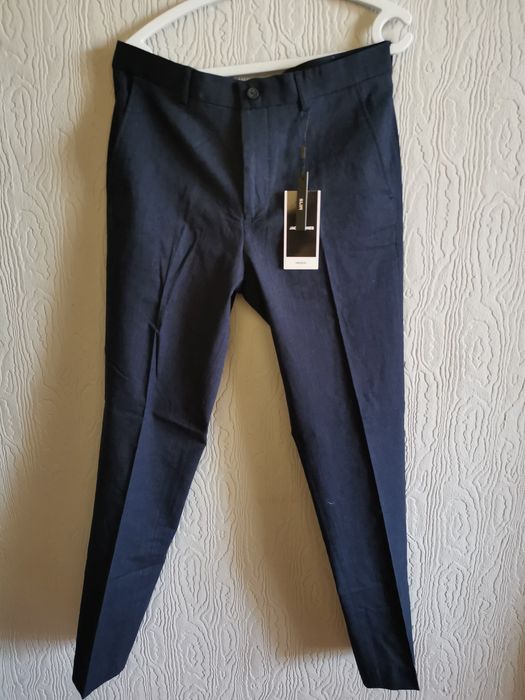 Ленен Костюм за всякакви поводи