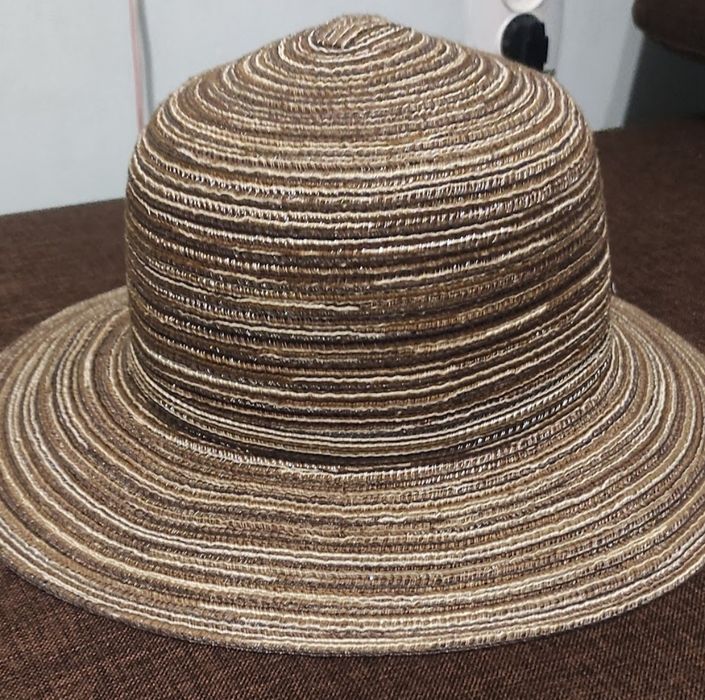 Продам почти новые шляпы