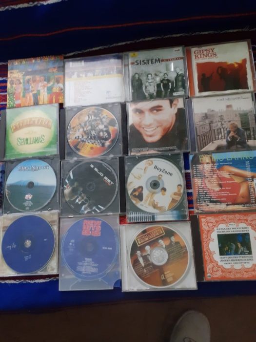 casete audio si cd-uri muzica usoara