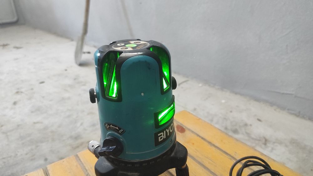 Лазерная уровень BYOTI