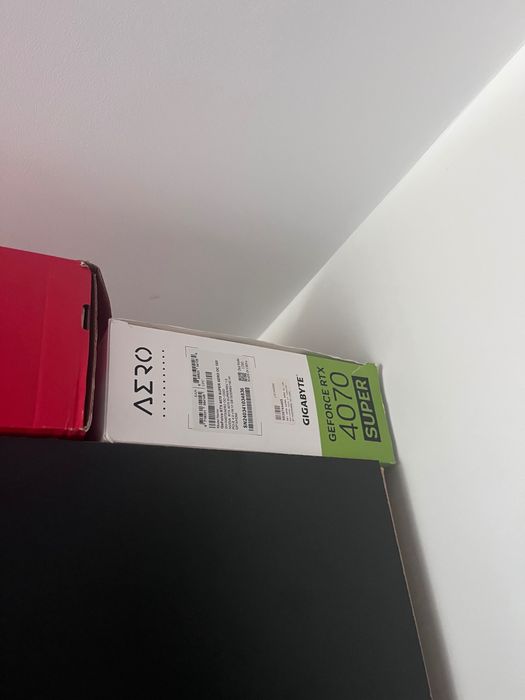 Gigabyte 4070 Aero 12gb видео карта БЯЛА