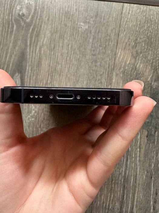 Продам айфон 14 про