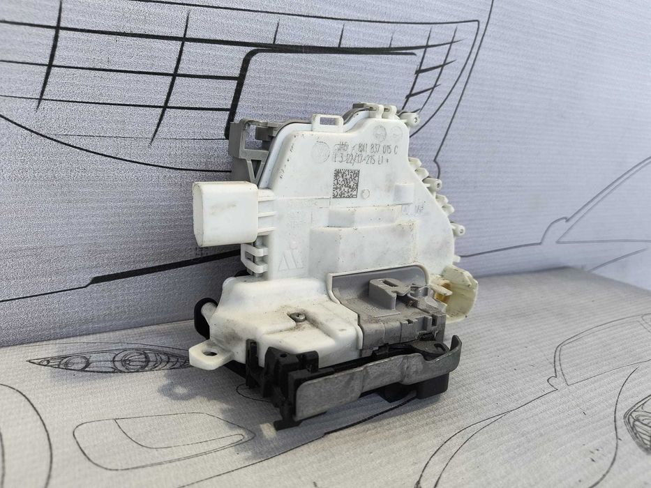 Broască / Mecanism Încuietoare Portieră Față Stânga Audi A4 B9 / Allroad / A5 F5 Cod OEM 8X1837015C (5C2)