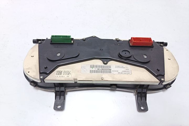 Ceasuri bord P8200390136 Renault Trafic a 2-a generatie seria