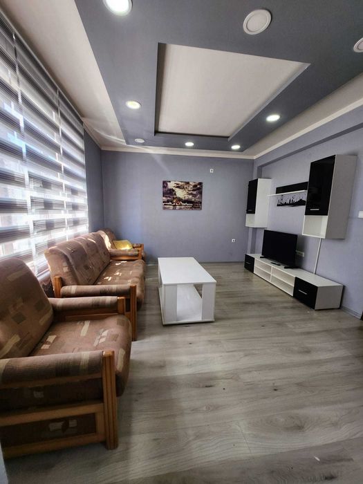 Апартамент под наем на 1-ви етаж