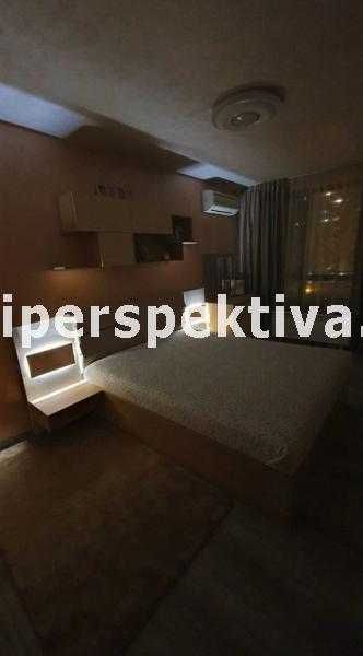 реф.18372 Готов за нанасяне, среден етаж-х-л Ст. Петербург!