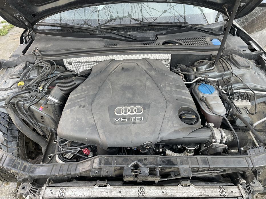 Dezmembrez Audi A5 8T Facelift Coupe 3.0 diesel quattro