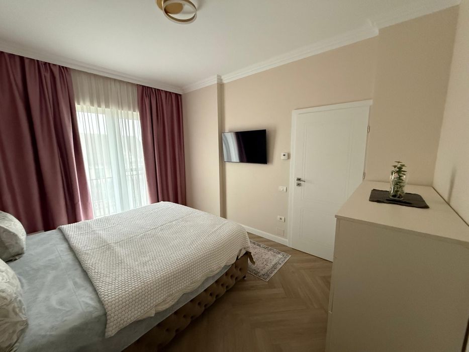 Apartament cu doua camere de închiriat în Sanmartin lingă primăriei