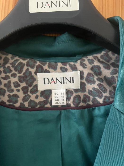 Дамска рокля и костюм Данини