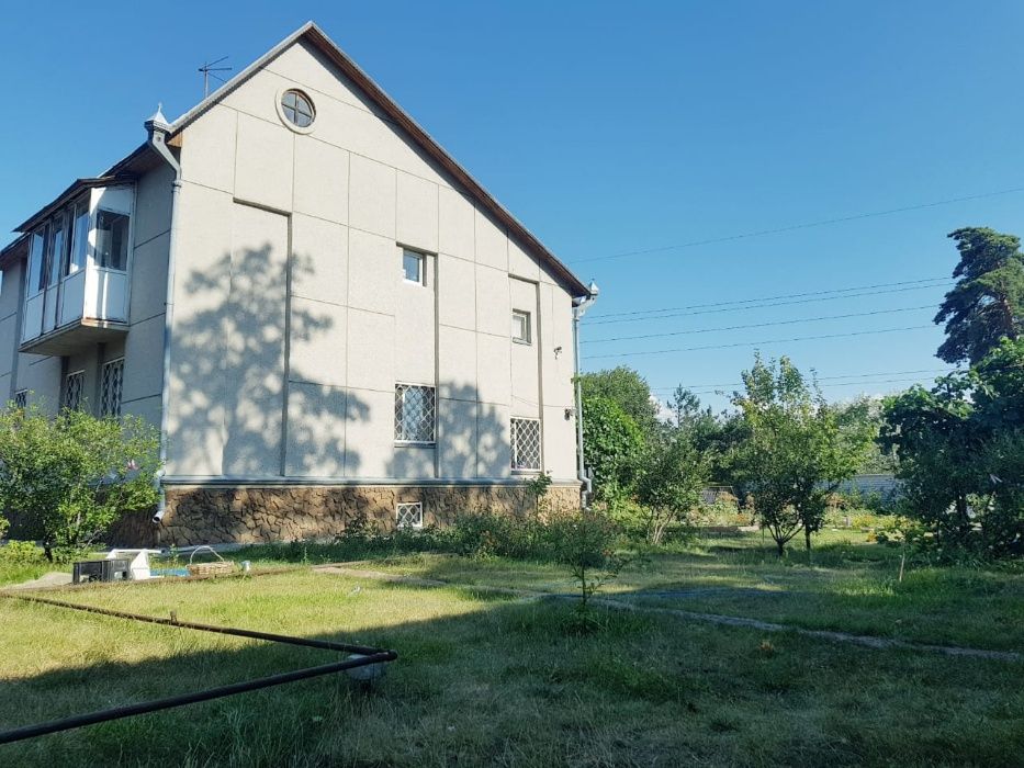 Продам дом 6-комнатный