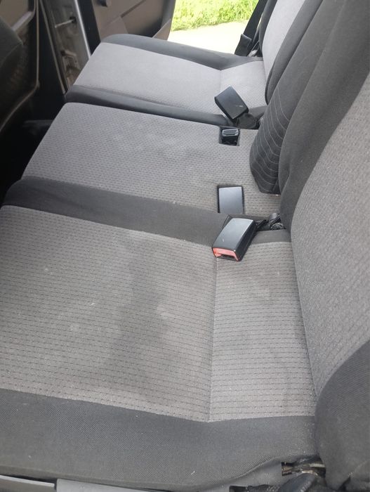 Curățare tapițerie auto