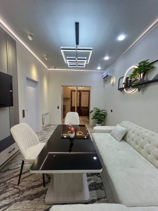 Продаётся Новостройка Чиланзар 12 2/3/3 Кирпич.