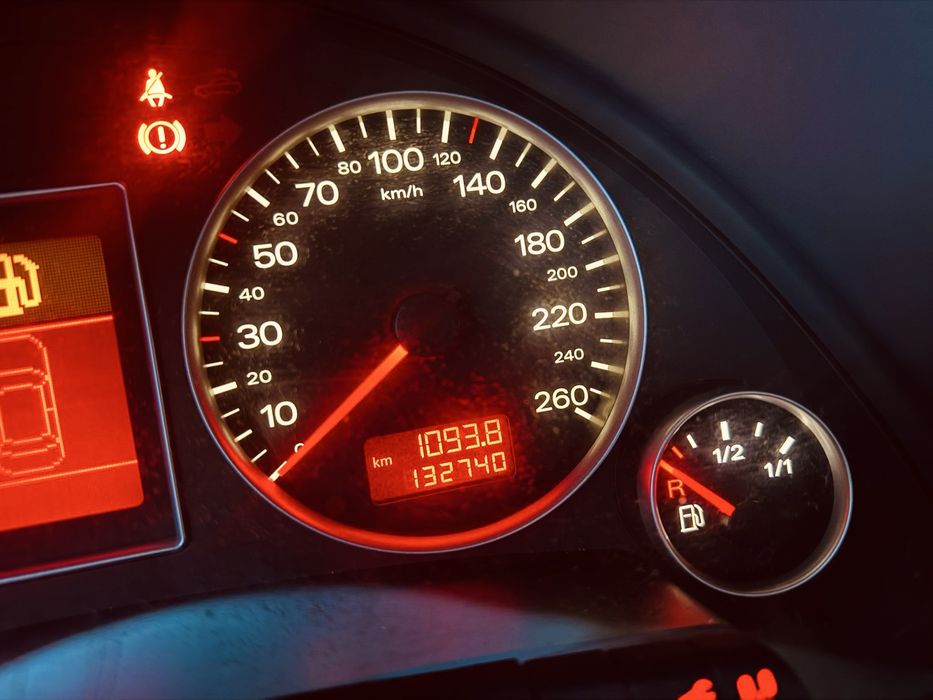 Audi - A4 - 1.6 benzina - 132000 Km Reali - Euro 4 - Fara Rugina - Adua Acum - Pret 1800€