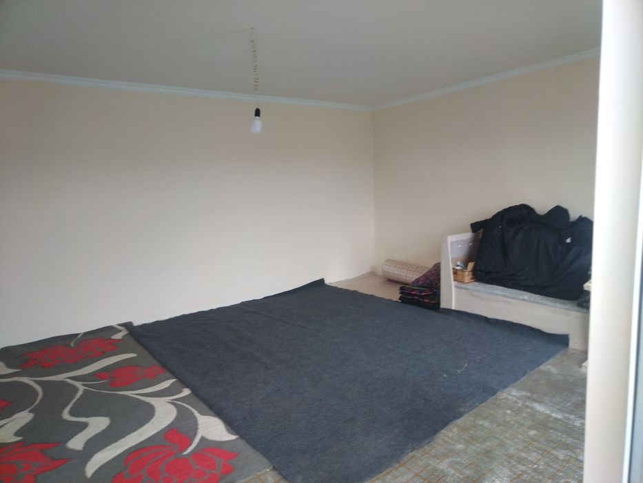 nurafshon sitida hovli uy sotiladi !