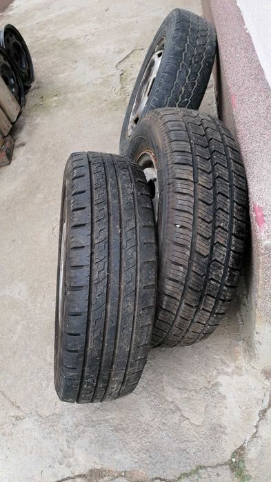 Cauciucuri 195/60/15 C  jante ford teanzit