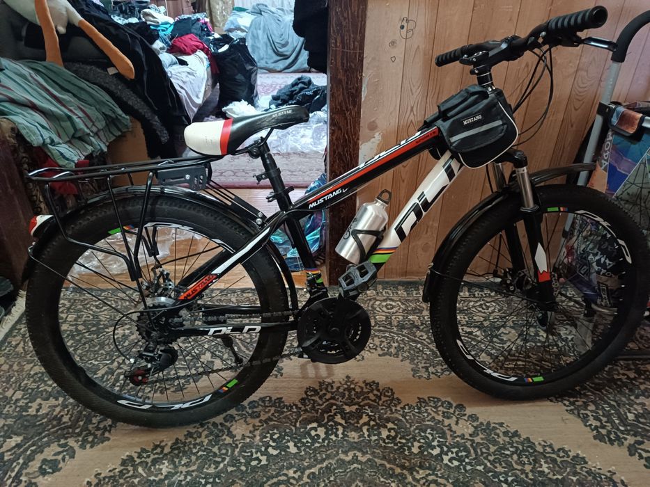 Продается велосипед б/у , состояние хорошее, пользовалась девочка